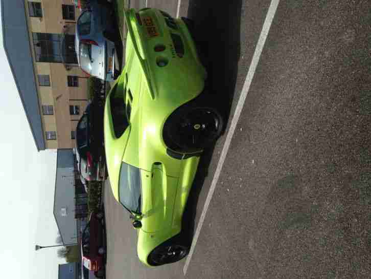 Lotus Elise s1 in scandal green