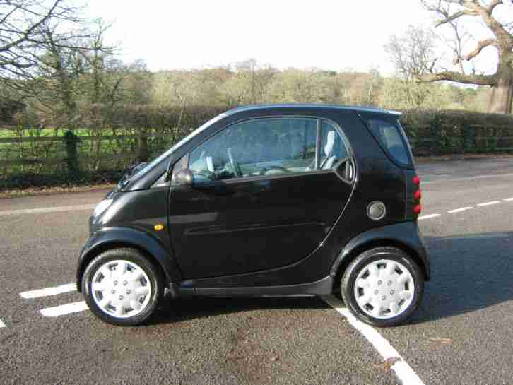 Lovely Smart 0.7 Fortwo Pure Low Mileage Must be Driven