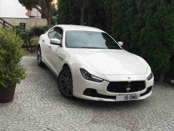 MASERATI GHIBLI WARRANTY 2015 FULLY OPTIONED LOW MILEAGE WHITE
