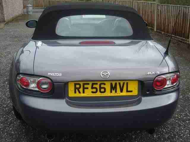 MAZDA MX-5 1.8i
