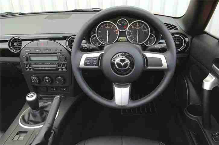 MAZDA MX5 2.0I SPORT ROADSTER / ELECTRIC HARDTOP/ ONLY 37K MILES
