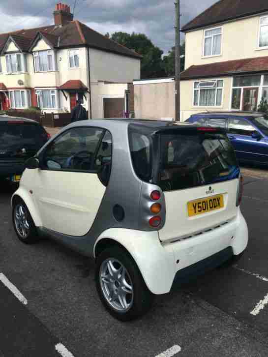 MCC SMART PASSION 0.6 WHITE - Original Left Hand Drive - Spares or Repair