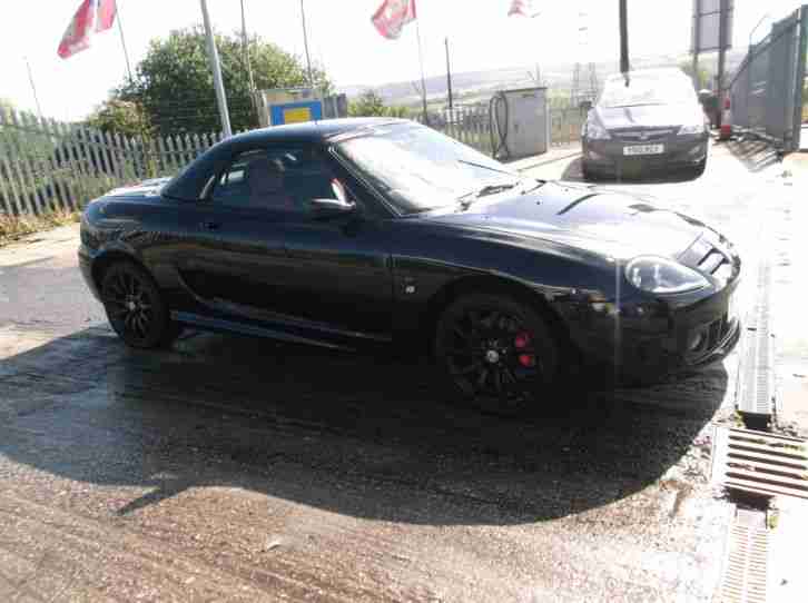 MG tf sports 2004 low millage in nice black colour and red interior very clean