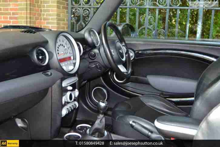 MINI CLUBMAN COOPER 1.6 2010 Petrol Manual in Black