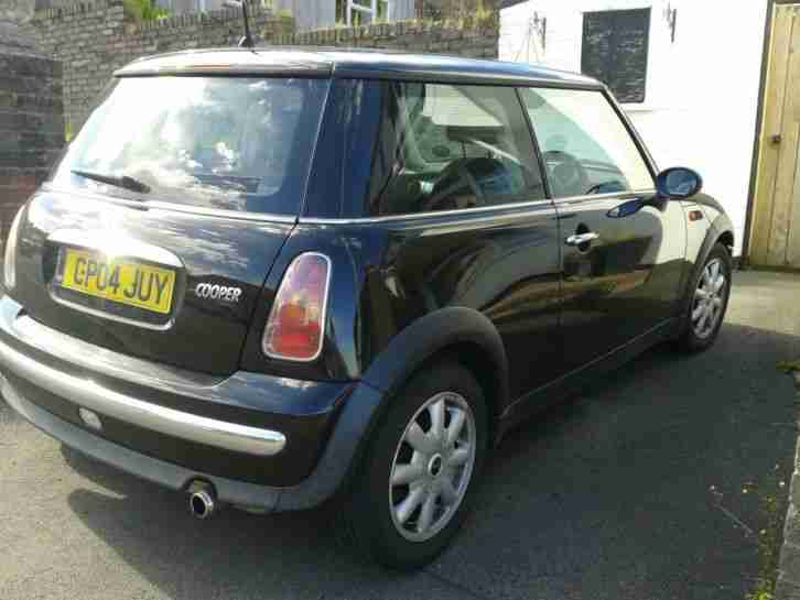 Mini COOPER 1.6. Mini car from United Kingdom