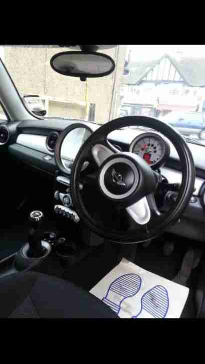 MINI COOPER CLUBMAN DIESEL. 58 plate LOW MILEAGE 69450. DEC 2008 £20 TAX