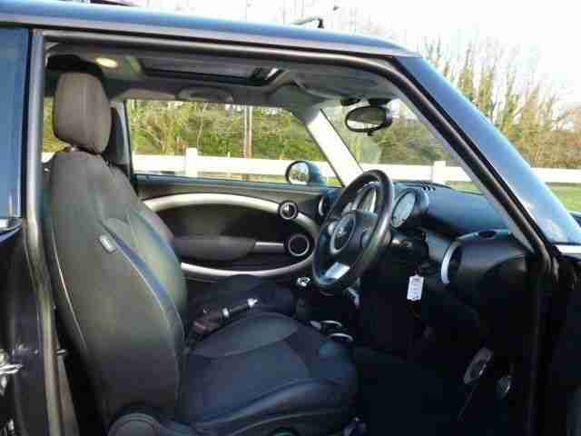 MINI Cooper S CHILLI PACK 1/2 LEATHER PAN ROOF