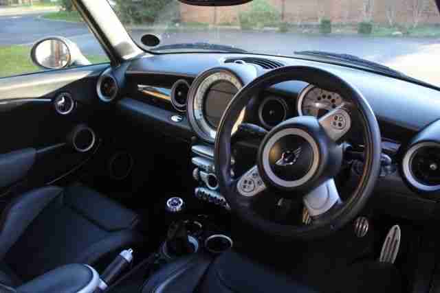 MINI Cooper S John Cooper Works JCW Recaro Seats split rim wheels