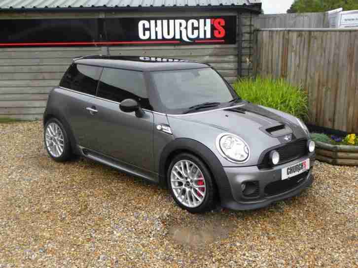 MINI HATCH 1.6 JOHN COOPER WORKS - STUNNING CAR