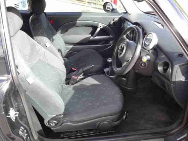 MINI HATCH ONE ONE PEPPER PACK 2005 Petrol Manual in Black