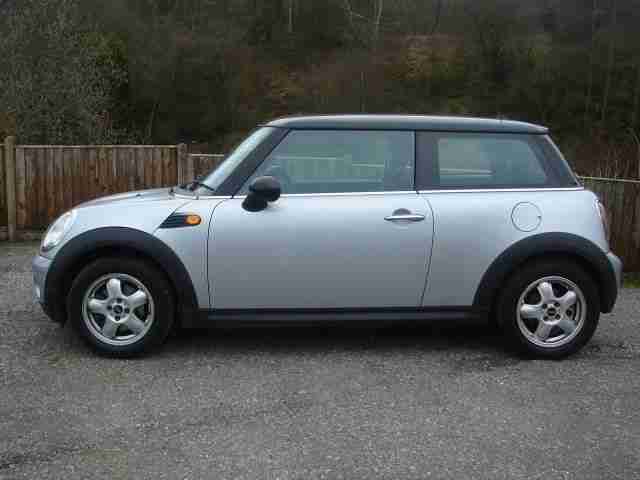 MINI HATCHBACK 1.6 Cooper