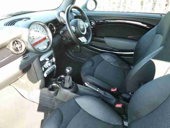 MINI Hatchback 1.6 Cooper 3dr