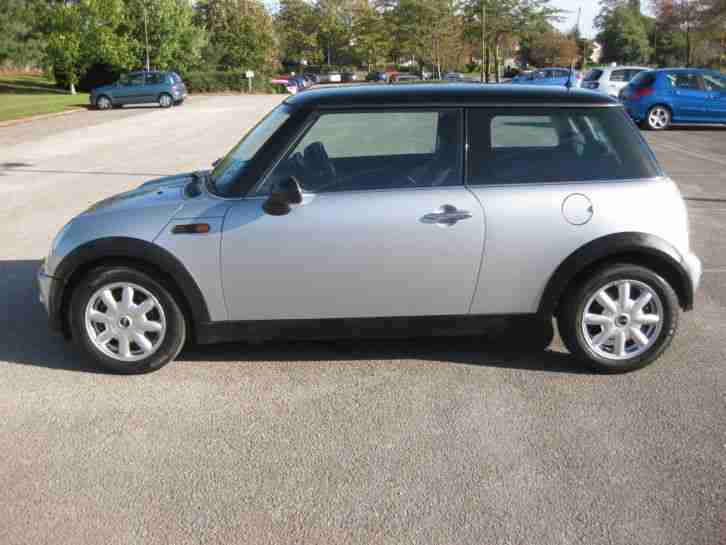 MINI MINI 1.6 COOPER IN SILVER, FULL 12 MONTHS MOT TO OCTOBER 2015 !