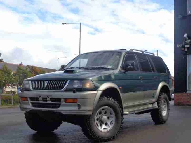 MITSUBISHI CHALLENGER 2.5TD GLS OFF ROAD SPEC