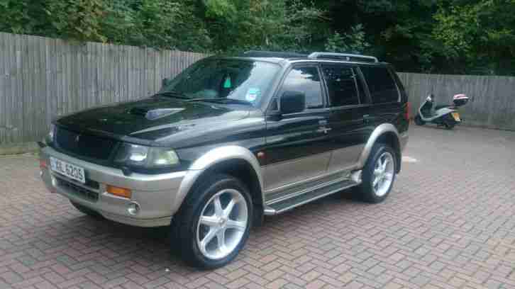 Mitsubishi CHALLENGER PAJERO. Mitsubishi car from United Kingdom