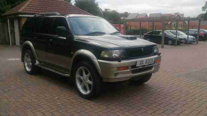 MITSUBISHI CHALLENGER PAJERO/SHOGUN SPORT GLS TD BLACK/BEIGE DIESEL