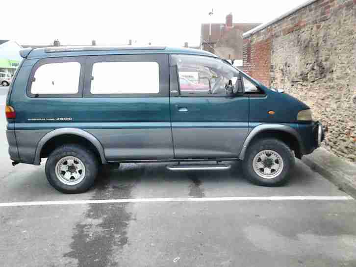 MITSUBISHI DELICA 2.8 SUPER EXCEED L400 DIESEL 4X4 PEOPLE CARRIER