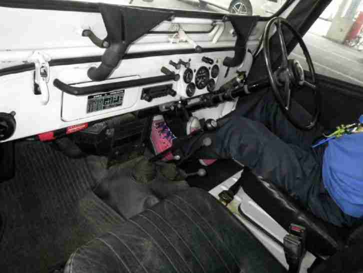 MITSUBISHI JEEP J53 WILLYS 2.7 DIESEL 4X4 SOFT TOP ON OFF ROAD ONLY 16000 MILES