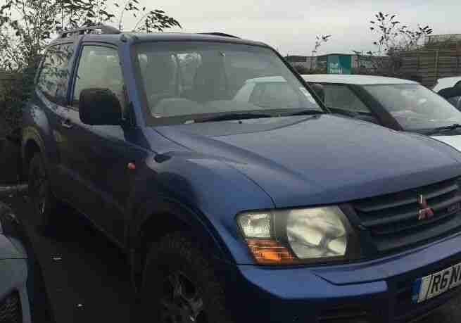 MITSUBISHI SHOGUN 3.2 DI-DC 4WORK SWB AUTO EQUIPPE COMMERCIAL 32K F.S.H INC VAT
