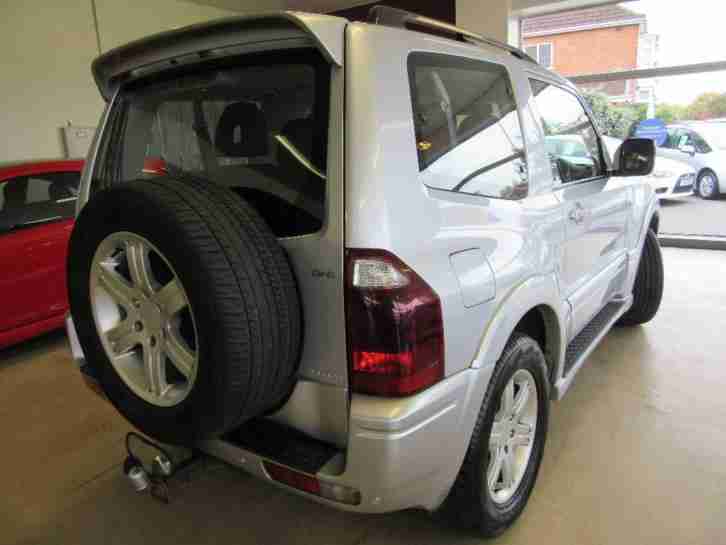 MITSUBISHI SHOGUN 3.2 Warrior Di-D Auto