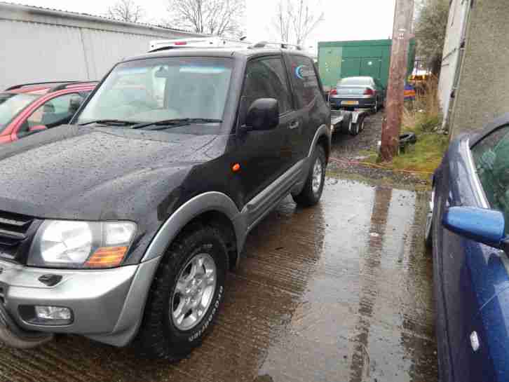 MITSUBISHI SHOGUN EQUIPPE DI-D BLACK/SILVER