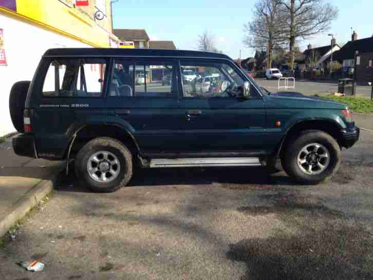 MITSUBISHI SHOGUN GLX TD LWB