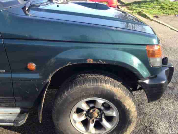 MITSUBISHI SHOGUN GLX TD LWB