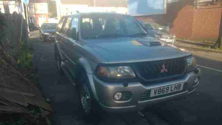 MITSUBISHI SHOGUN SPORT GLS TD SILVER