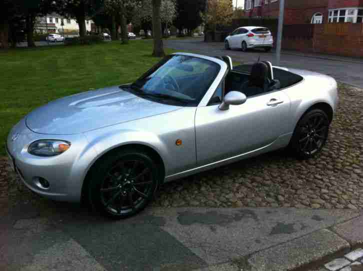 Mazda MX-5 2.0i Sport