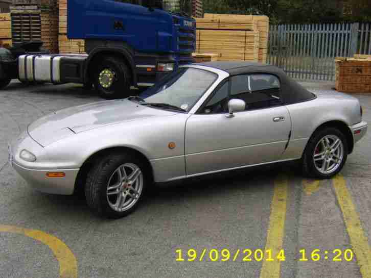 MX5 roadster