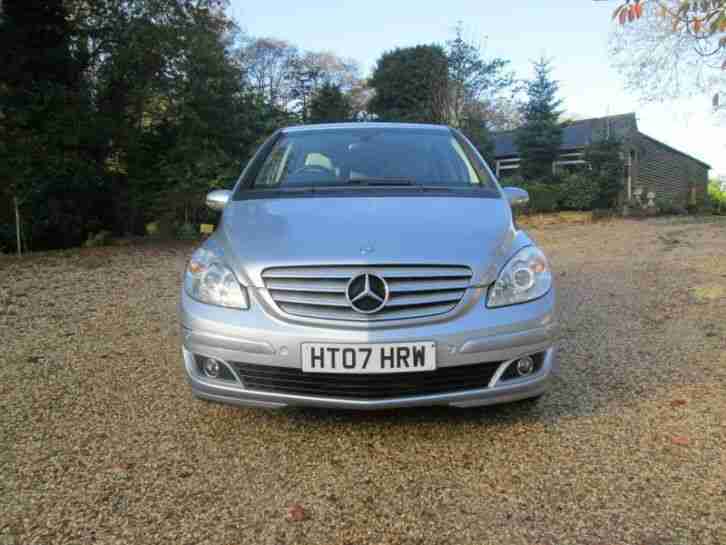 Mercedes B Class 2.0TD B200 SE Hatchback 5d 1992cc CVT