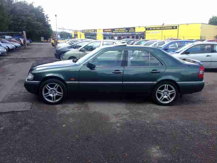 Mercedes-Benz C200 2.0 auto Classic