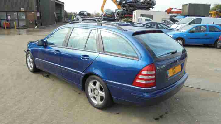 Mercedes-Benz C240 2.6 ( F/lift ) auto Avantgarde DAMAGED REPAIRABLE SALVAGE