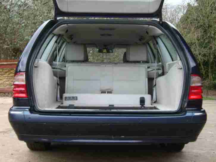 Mercedes-Benz E Class E320 Elegance 5dr 7 Seater Model Estate