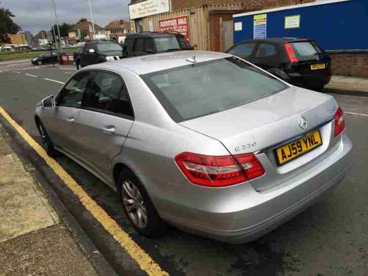 Mercedes-Benz E220 2.1TD Blue F auto CDI SE