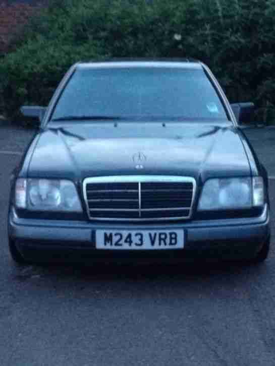 Mercedes Benz E220 Coupe