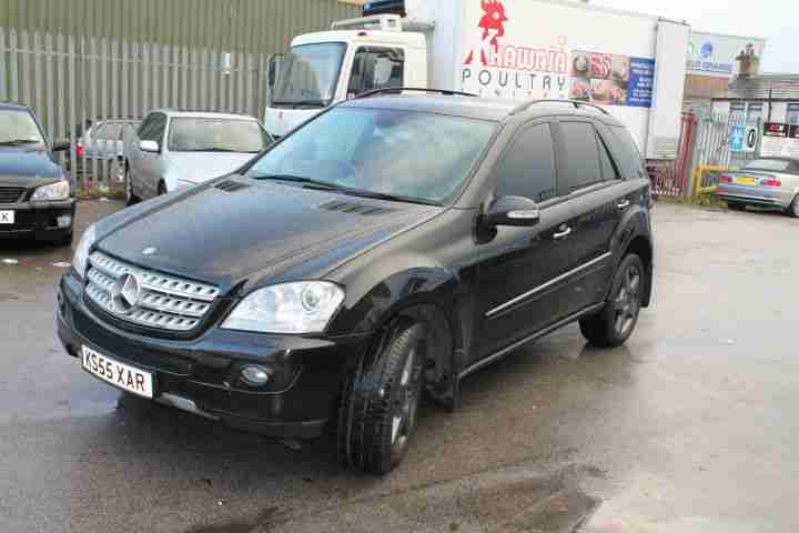 Mercedes-Benz ML320 3.0TD CDI 7 G-Tronic Sport