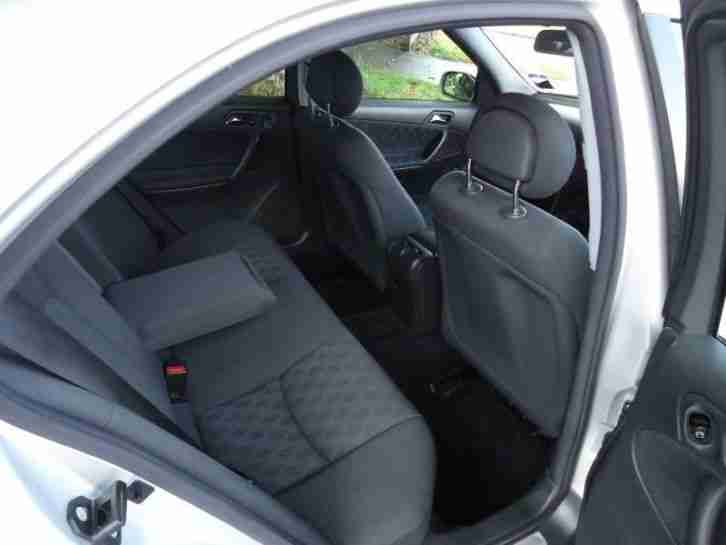 Mercedes C Class 1.8 C180 Kompressor Classic SE Saloon 4d 1796cc auto