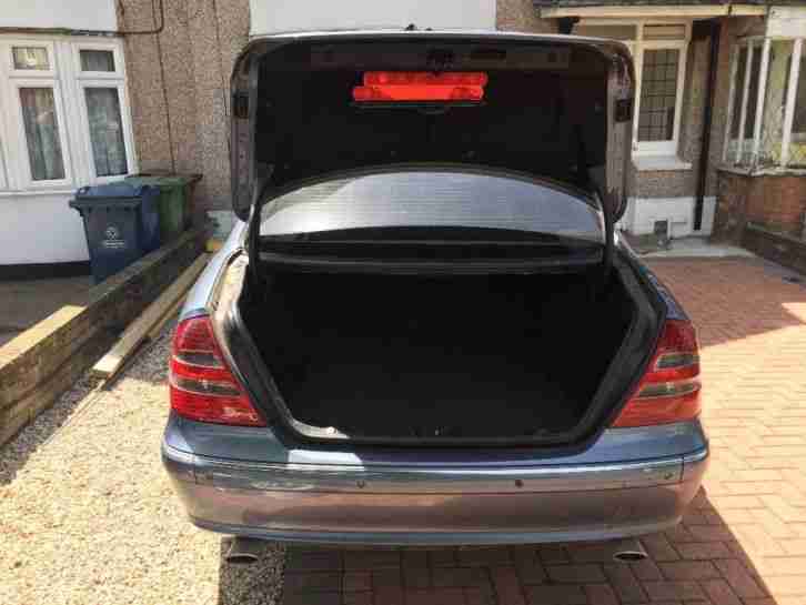 Mercedes e320 2005