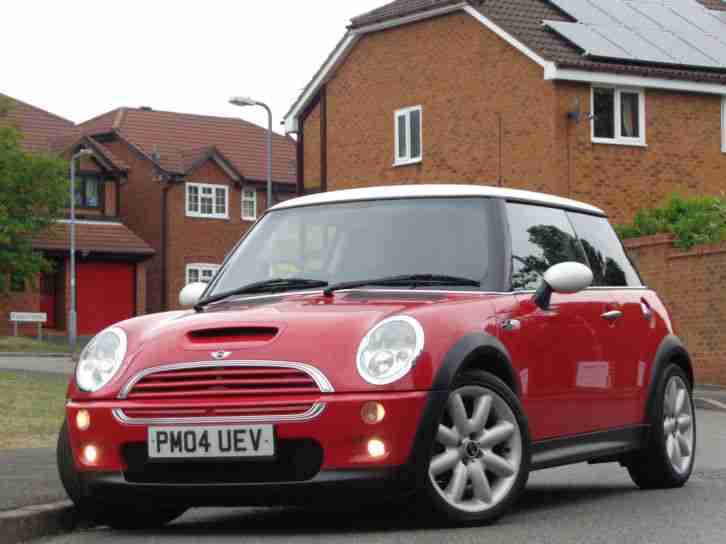 Mini 1.6 Cooper S ++ 2004 ++ FULL SERVICE HISTORY+RED WITH GLOSS WHITE ROOF