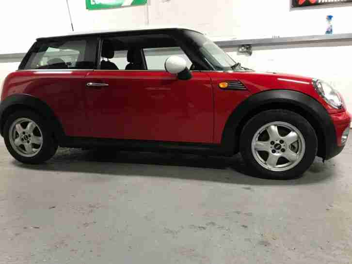 Mini Cooper 1.6 (new shape R56) 6 speed 12 months MOT low mileage