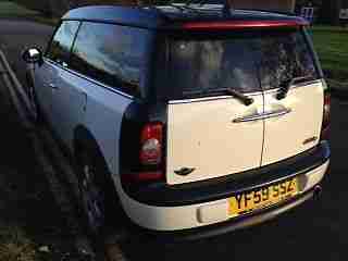 Mini Cooper D Clubman, 1.6, White & Black, 2010 59 plate