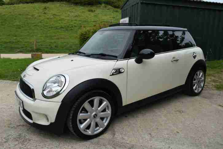 Mini Cooper S 1.6 - white -175 BHP - £7K wort of extras
