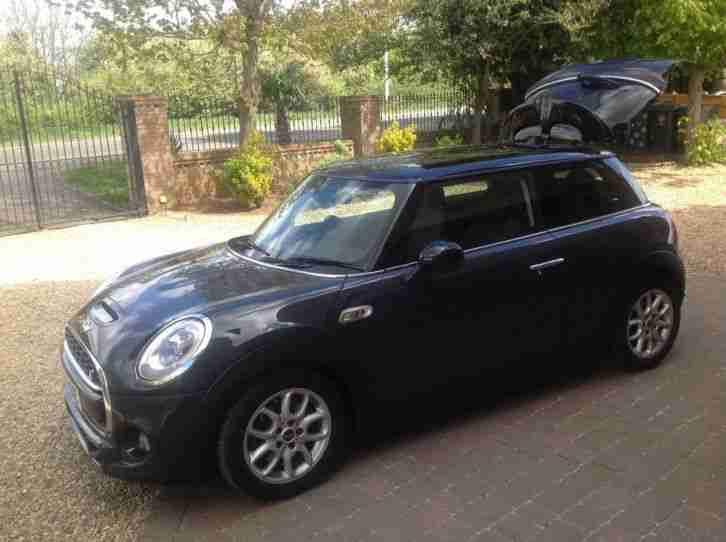 Mini Cooper s 3 door hatchback