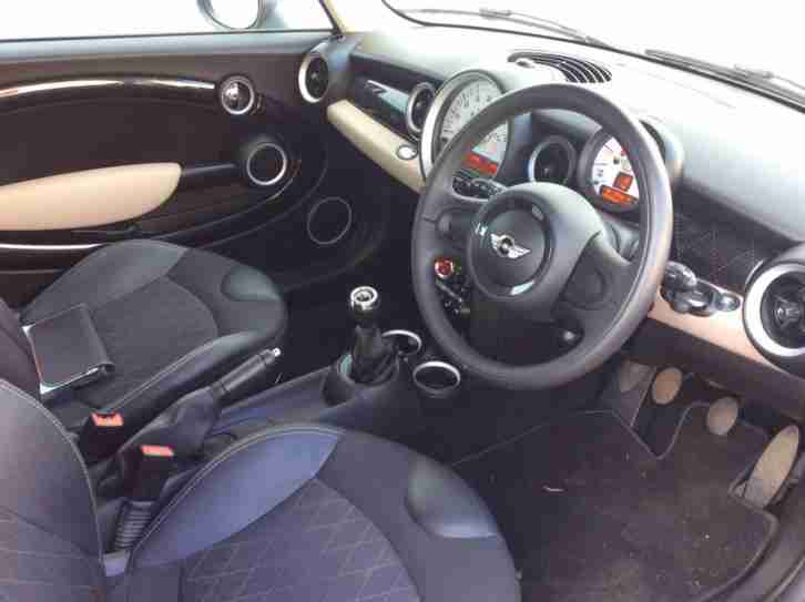Mini Hatchback 1.6 Cooper D Baker Street 3dr