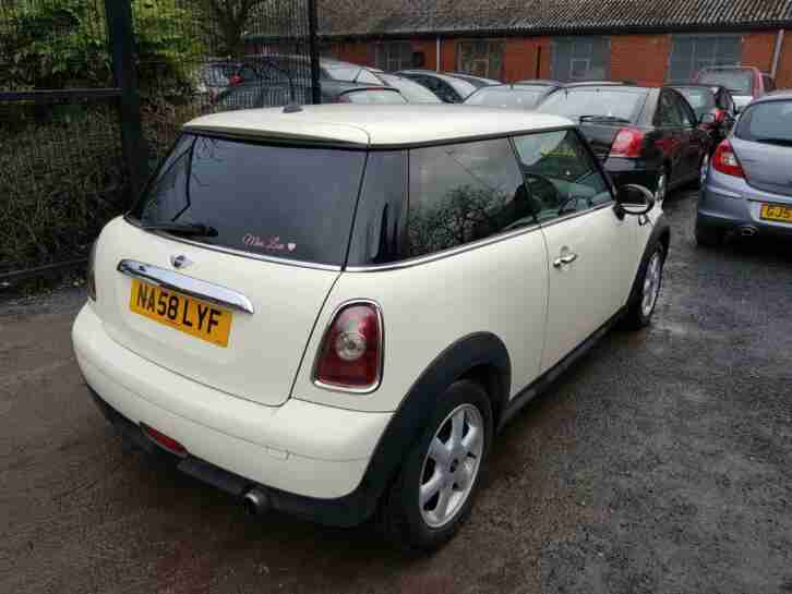 Mini Mini 1.4 One 2 keys 1 former keeper long mot till 10/2019 low mileage 70k