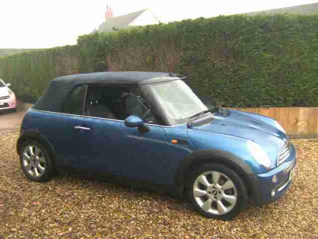 Mini Mini 1.6 ( 116bhp ) Cooper Convertible,One Former Keeper,Full Leather Trim.