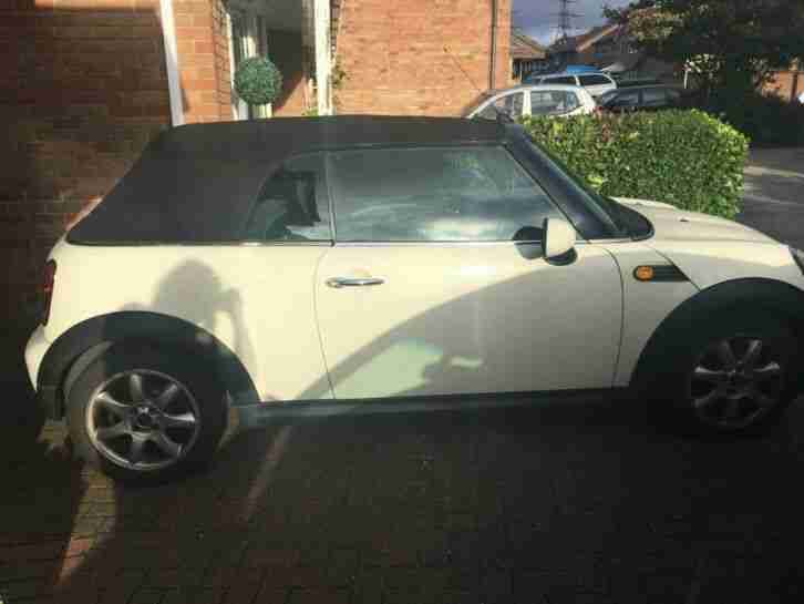 Mini cooper convertible 2010 chilli pack