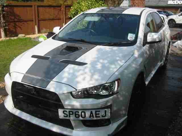 Mitsubishi EVO X 300