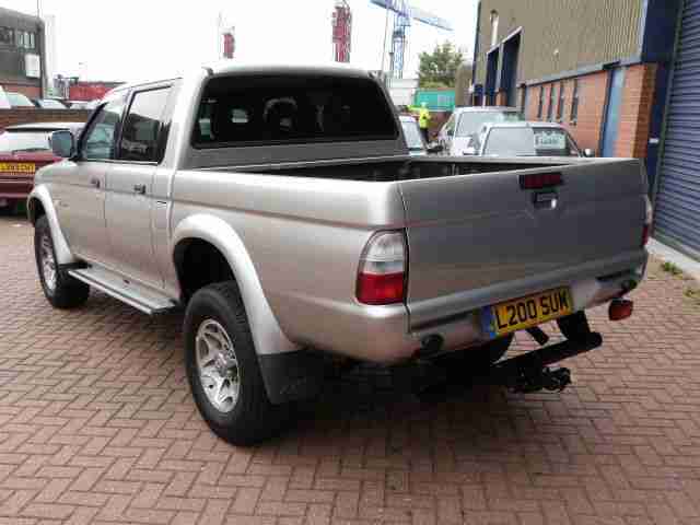 Mitsubishi L200 Warrior Double Cab 4WD 2.5 T/D 5-Speed